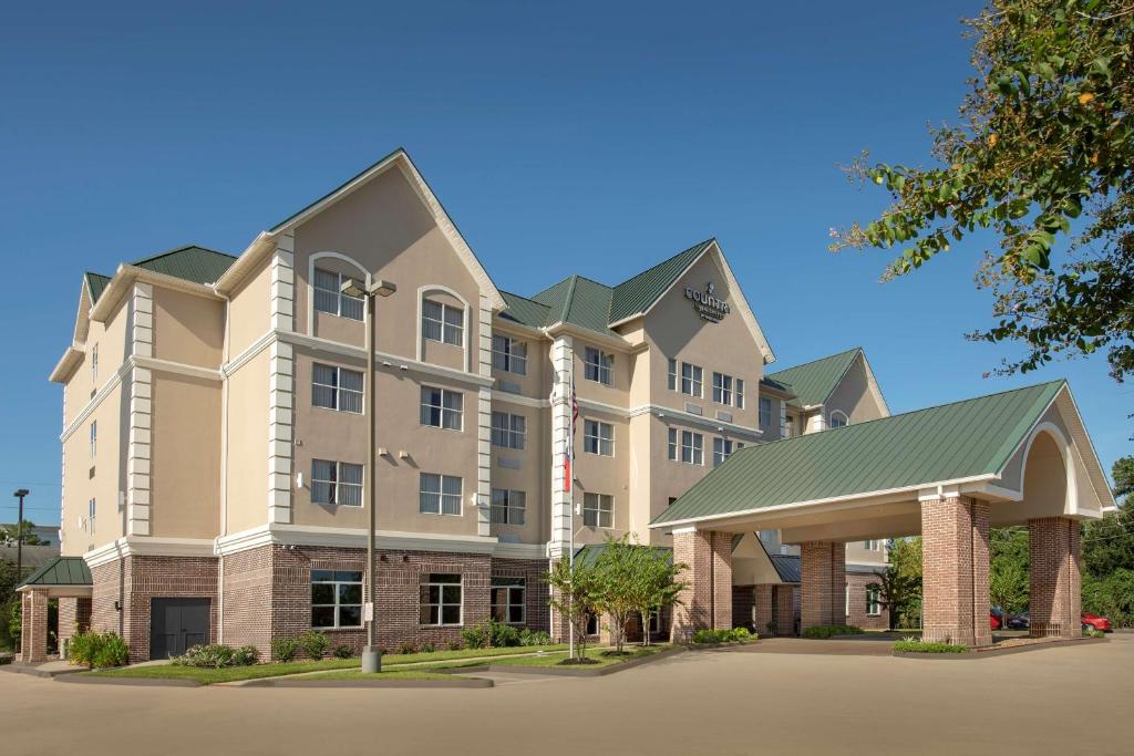 Country Inn & Suites by Radisson Houston Intercontinental Airport East TX Main image 1